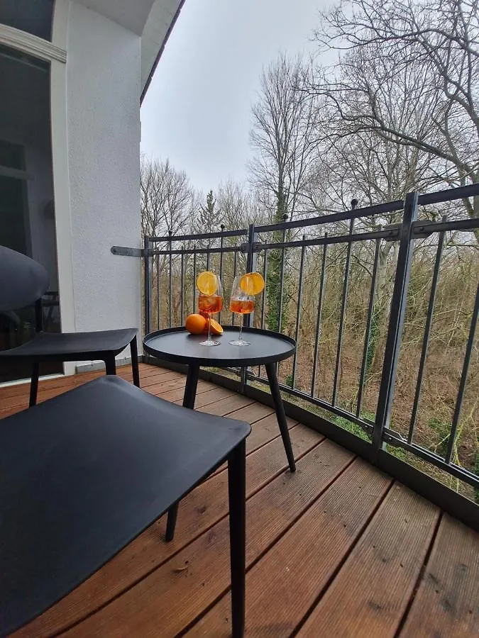 Apartment Penthouse In Villa Am Wasser + Parken + Wlan + Netflix +Kamin Wildau
